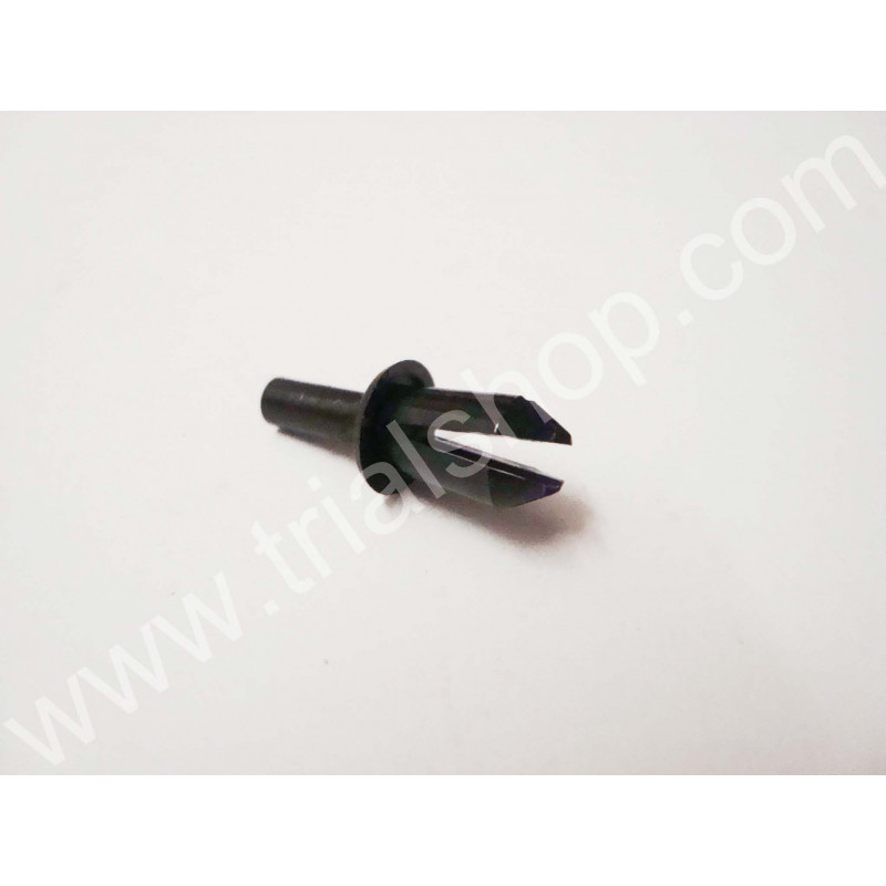 RIVETTO PLASTICA PARAFANGO POST. 2000